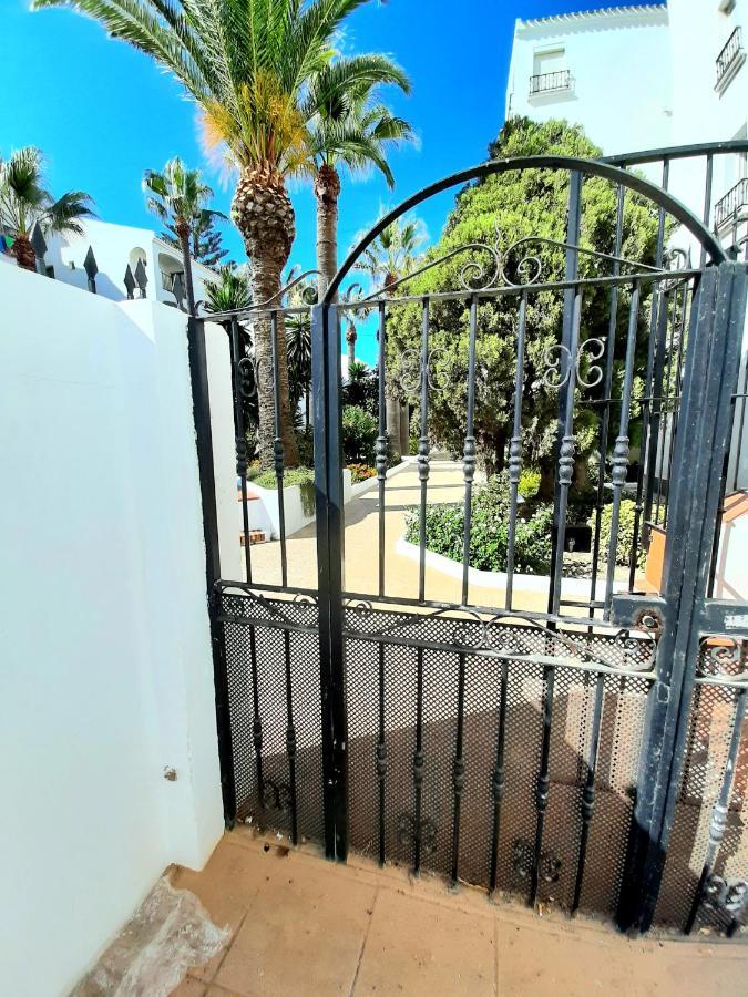 Beachfront Penthouse 3 Double Bedrooms, 2 Bathrooms San Luis de Sabinillas Zewnętrze zdjęcie